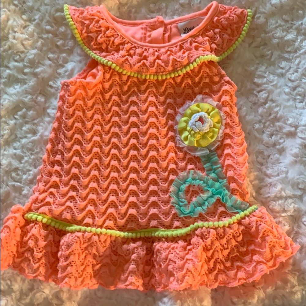 18m Beautiful dress  (Little Las)